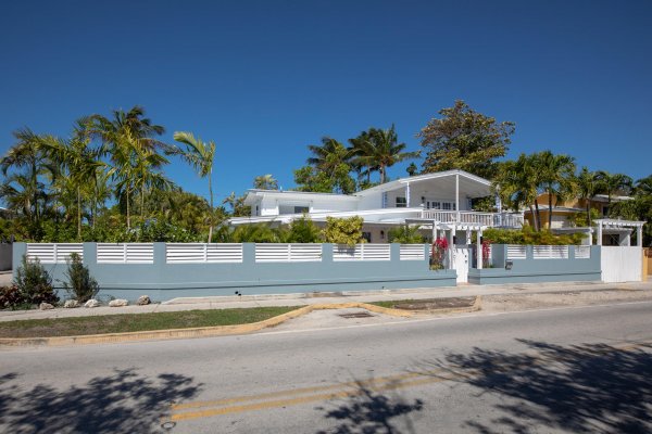 1701 Atlantic Blvd Key West, FL 33040